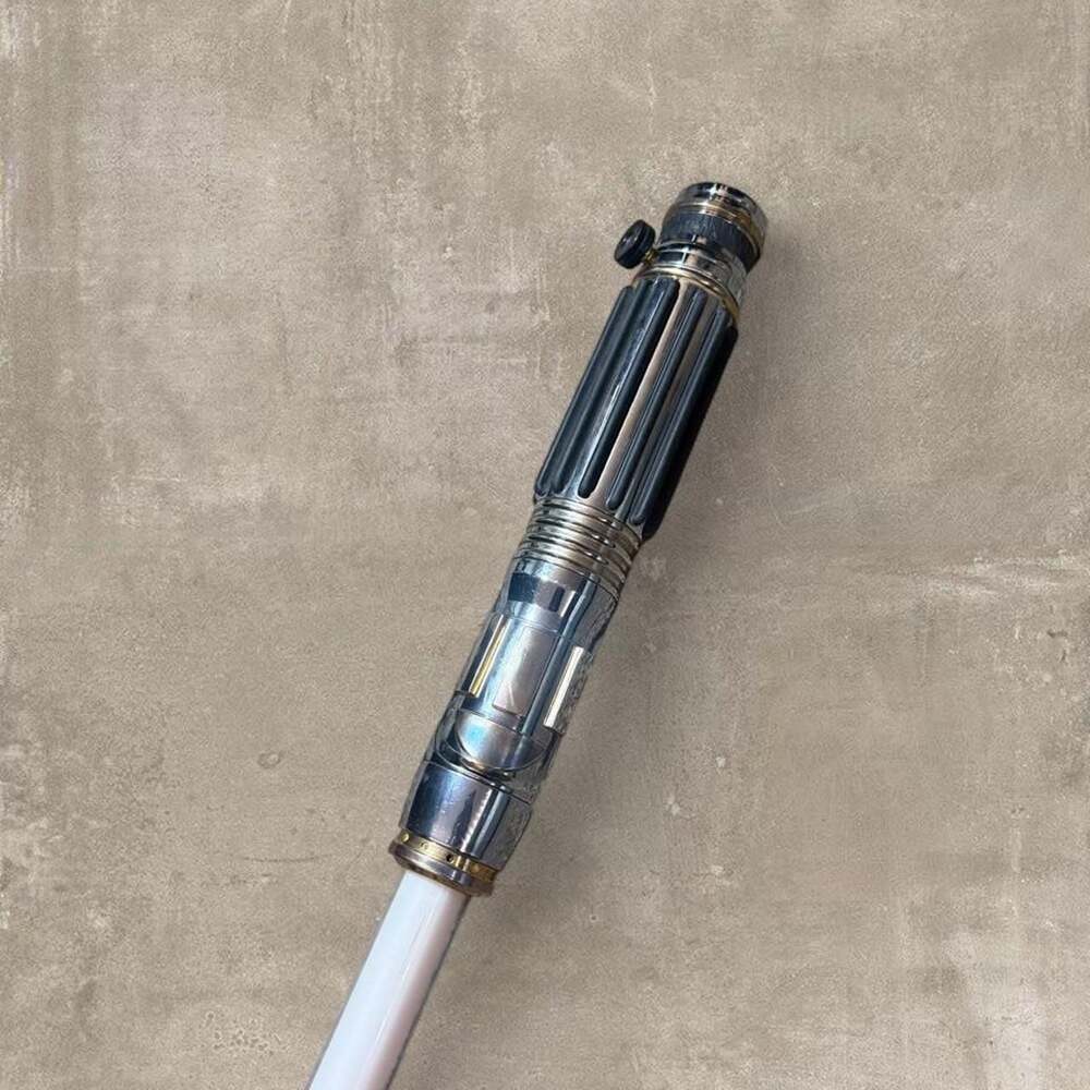 2004 Master Replicas Anakin Skywalker Force FX Lightsaber Star Wars Episode III